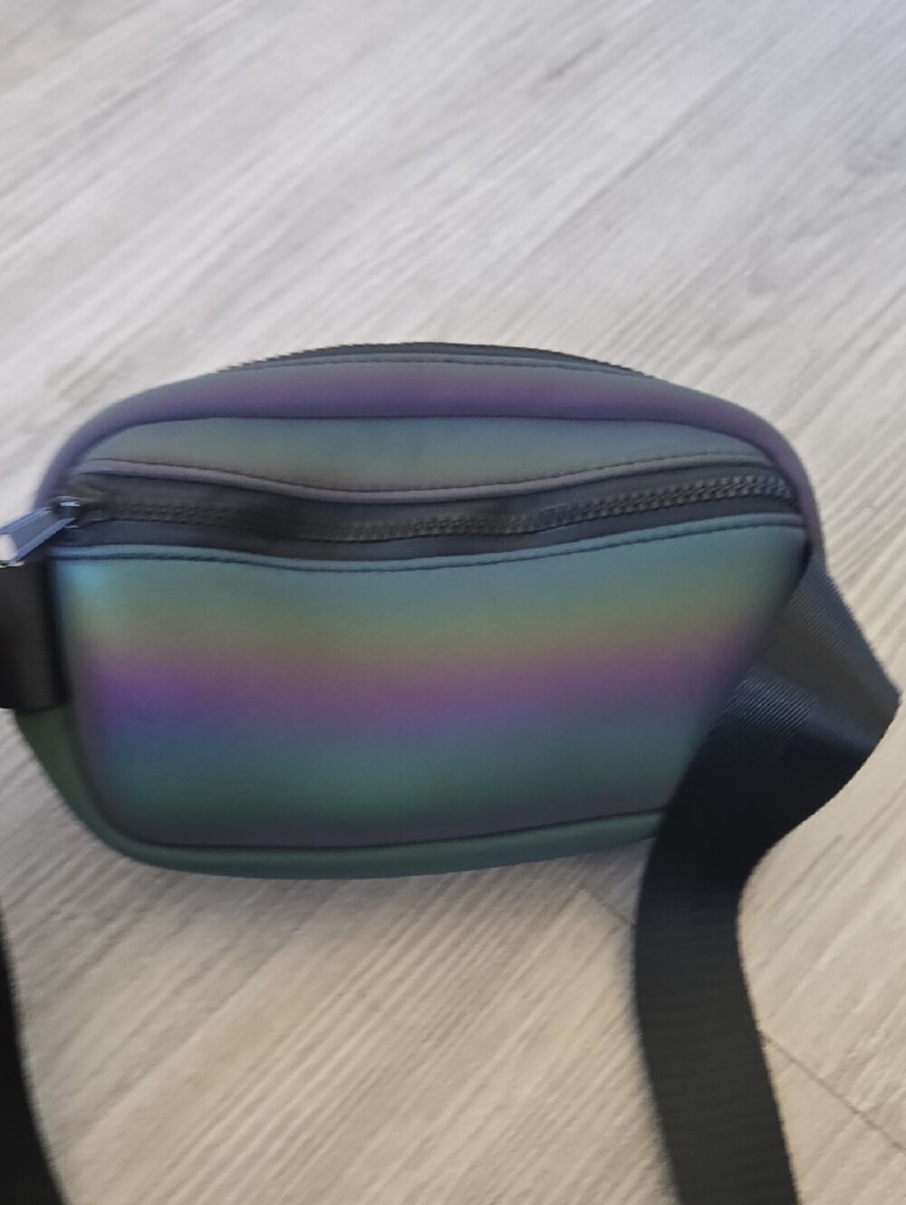 POPFLEX Iridescent Waist Pack with Black Strap - Picture 4 of 7